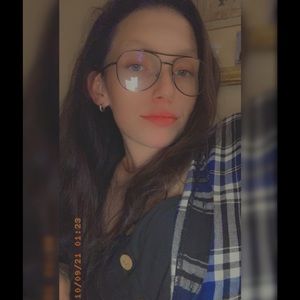 Meet your Posher, Ashlee